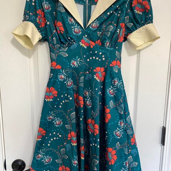 Unique Vintage 1950s Retro Fit & Flare Dress - Picture 2 of 7